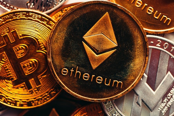 Bitcoin cryptocurrency coin representing the LINK to BTC exchange route